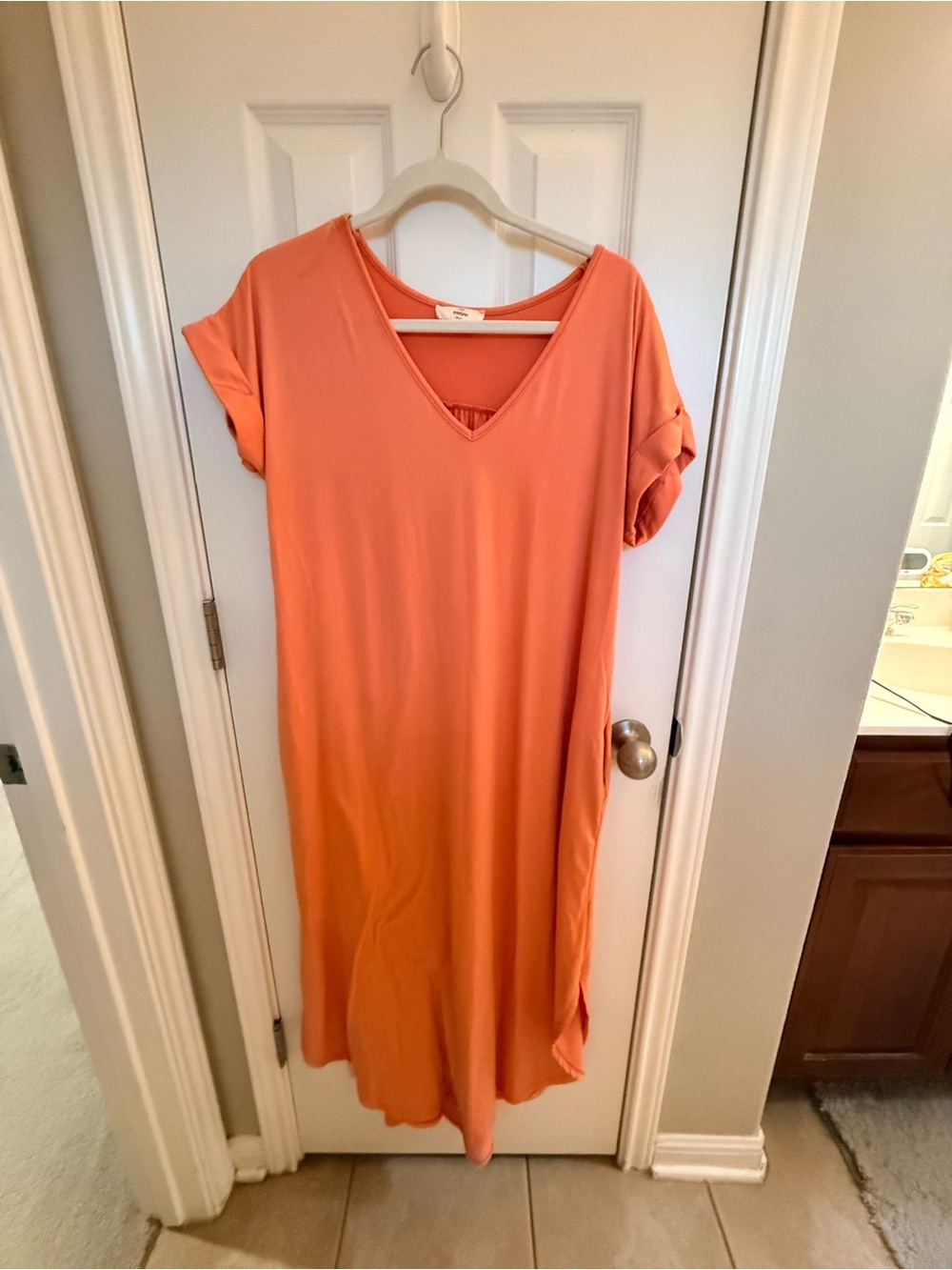 entro Coral Scoop Neck Dress